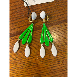 Womens 60’s color block metal Earrings Dangle Green White